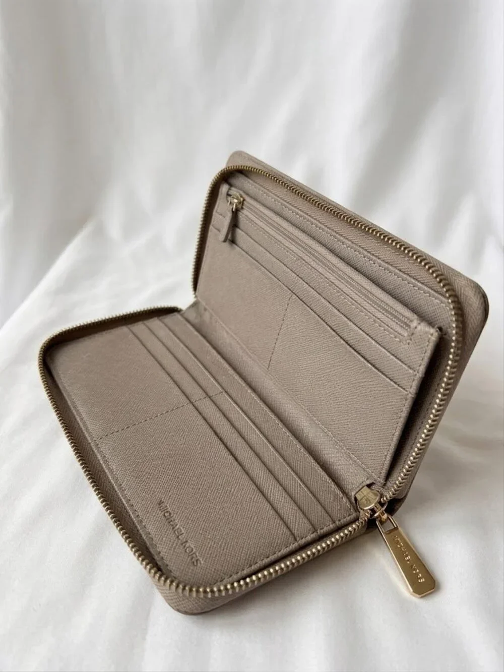 Michael Kors authentic michael